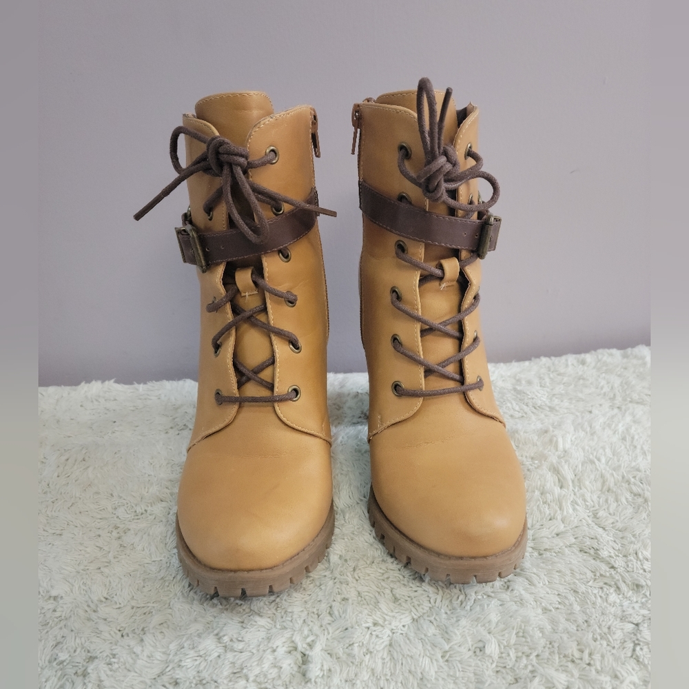Shoedazzle boots